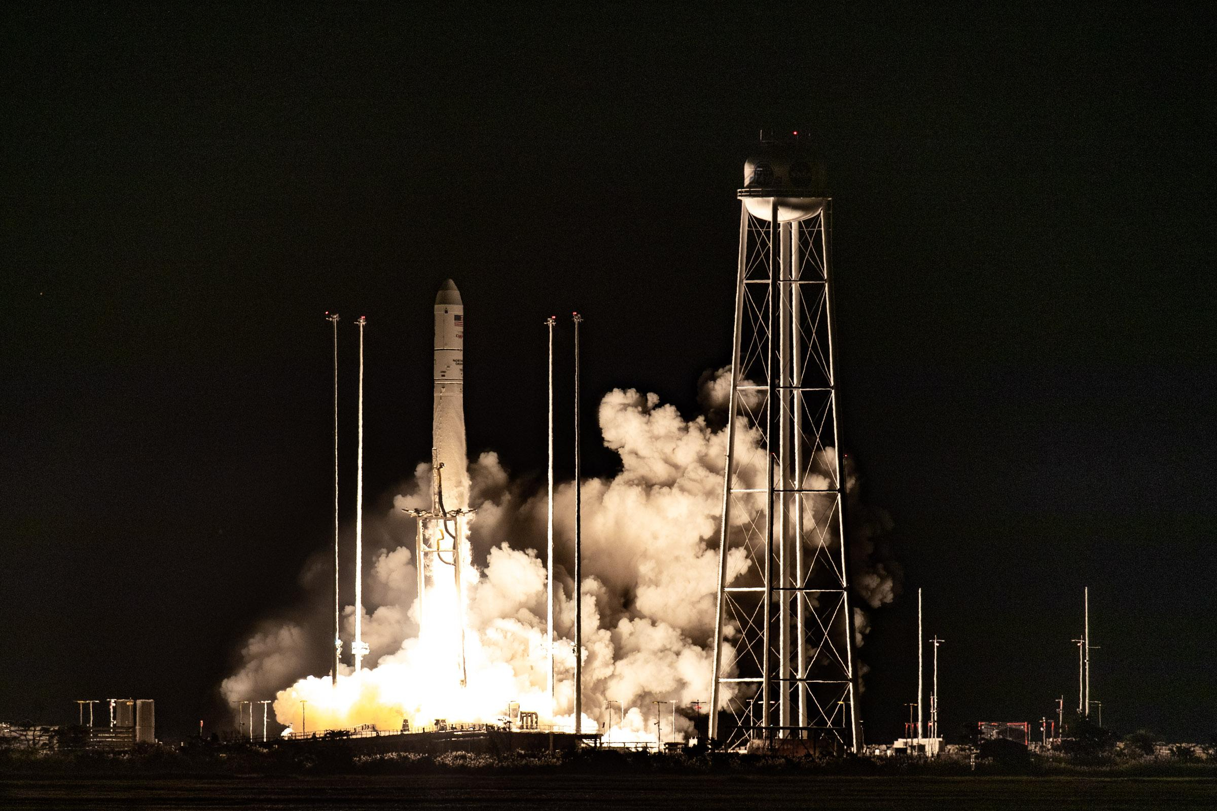 NASA запустило ракету Antares: над ней работали украинцы - видео