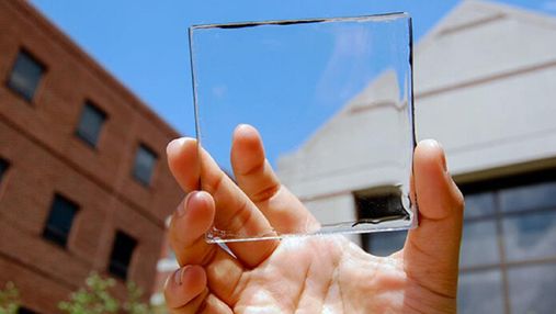 Инженеры разработали прозрачную солнечную панель для смартфонов: как она работает