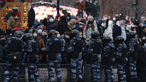 Затримували під час мітингів за Навального: дані силовиків публікують у телеграмі, – ЗМІ