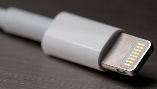 Apple запатентувала "вічний" кабель для смартфонів