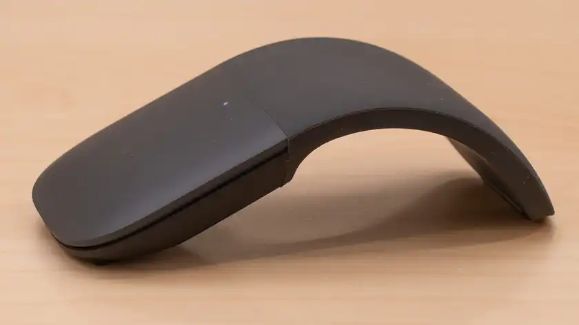 Vivo разработала футуристическую компьютерную мышь в стиле Microsoft Arc
