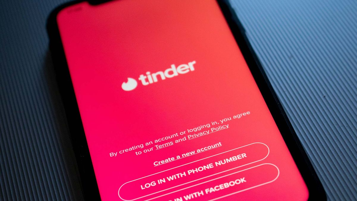 Пользователи Tinder смогут получить информацию о судимостях потенциального партнера