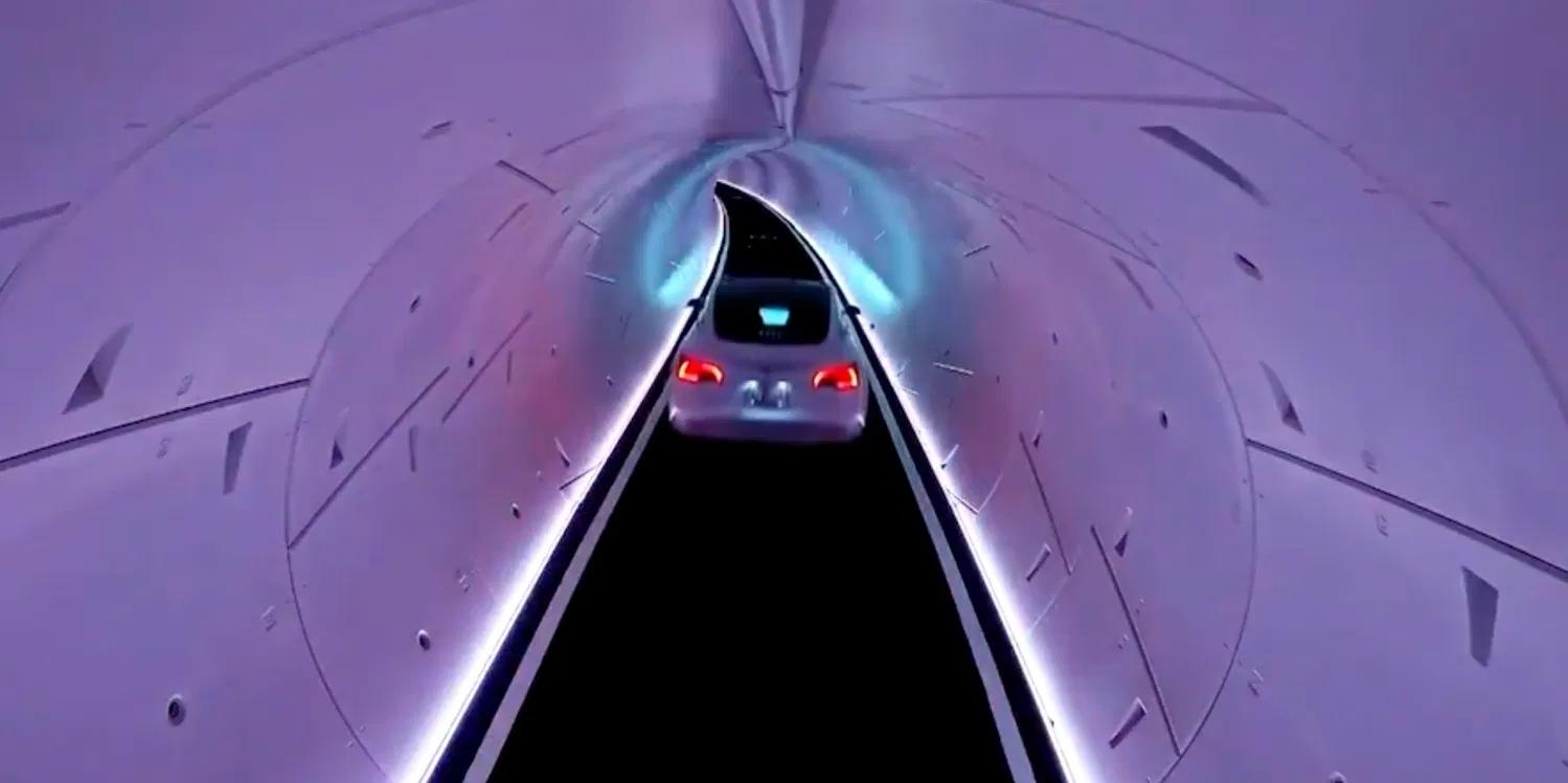 Журналісти розповіли про випробування поїздок в тунелях Boring Company