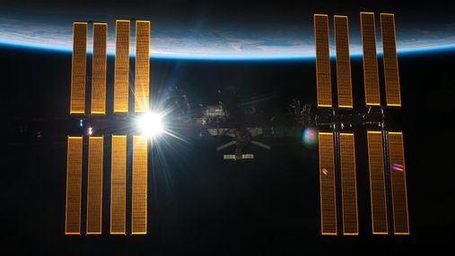 Чому Міжнародна космічна станція не розплавляється в термосфері