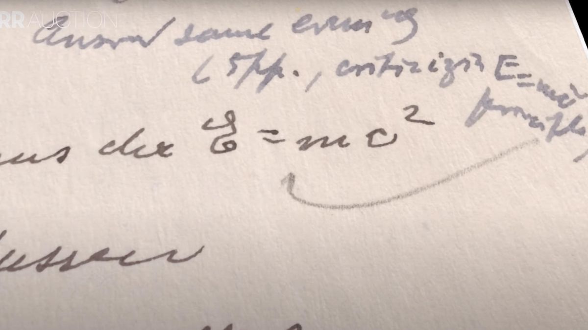 Письмо Эйнштейна со знаменитой формулой продали на аукционе