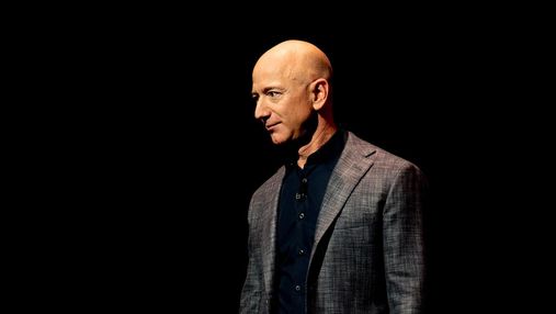 Джефф Безос выбрал дату своего увольнения с должности гендиректора Amazon: объясняем символизм