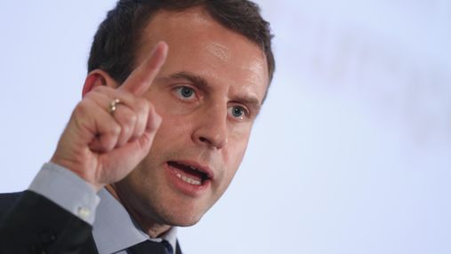 Президент Франції змінив смартфон через загрозу зараження шпигунською програмою Pegasus