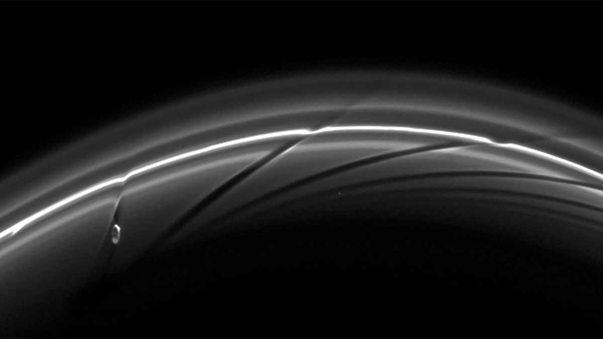 Хвилі в кільцях Сатурна допомогла дізнатися більше про ядро планети - Новини технологій - Техно