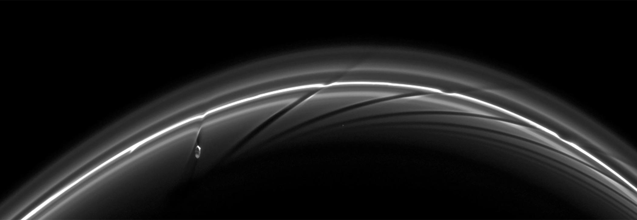 Волны в кольцах Сатурна помогли узнать больше о ядре планеты