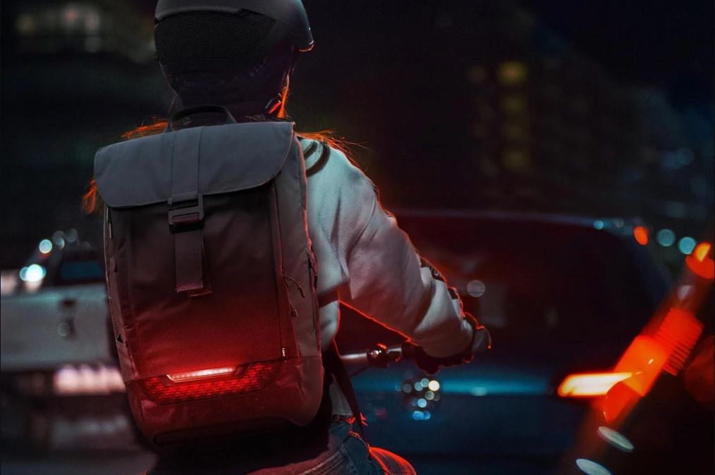 Torch для велосипедистов: рюкзак с указателями поворота