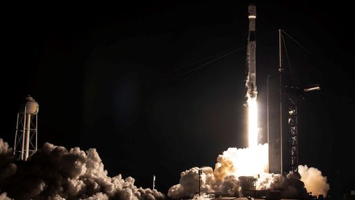 100 раз: SpaceX здійснила ювілейну м'яку посадку першого ступеня ракети Falcon 9