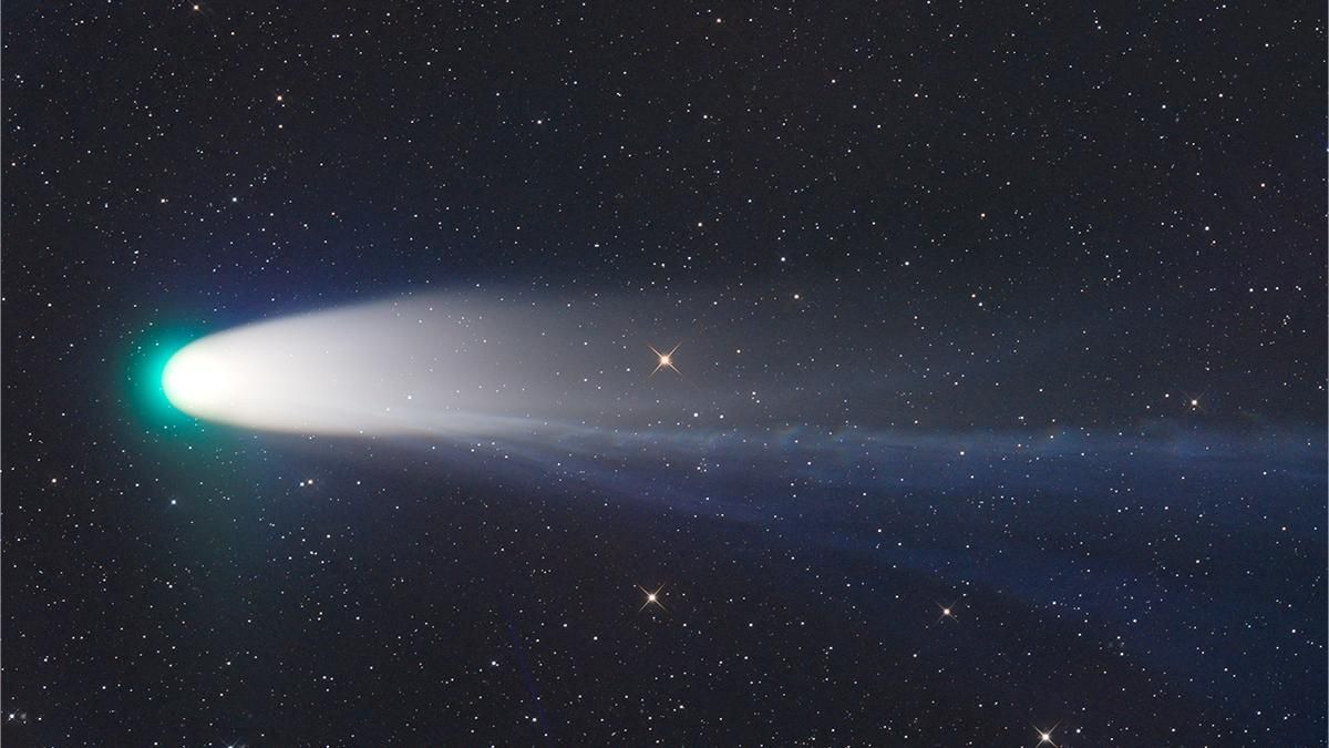 Самой яркой комете 2021 оторвало хвост: поразительные фотографии