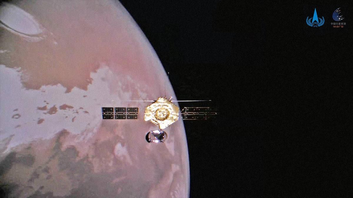Китай показав нові фото Марса, зроблені зондом Тяньвень-1 - Новини технологій - Техно