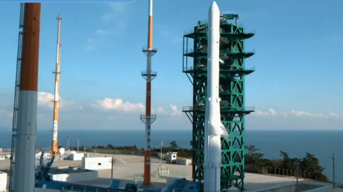 Первый запуск ракеты Южной Кореи: известна причина неудачи