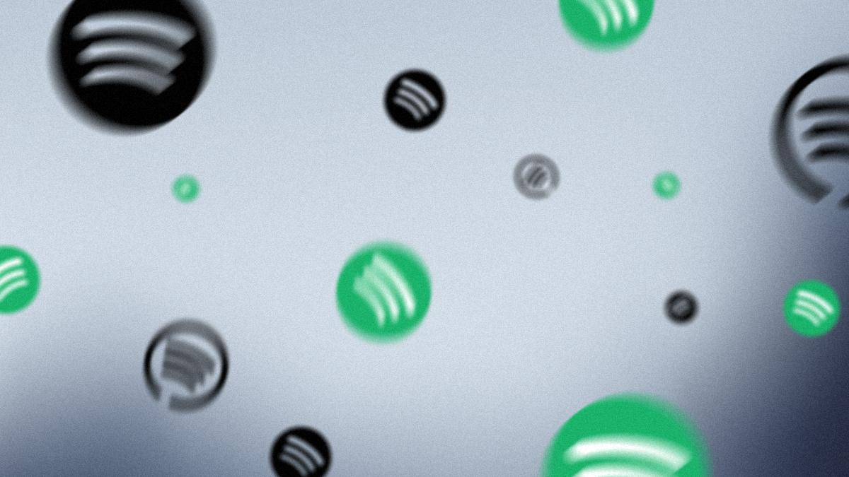 Отменить Spotify: антивакцинаторский скандал вокруг подкаста Джо Рогана набирает обороты