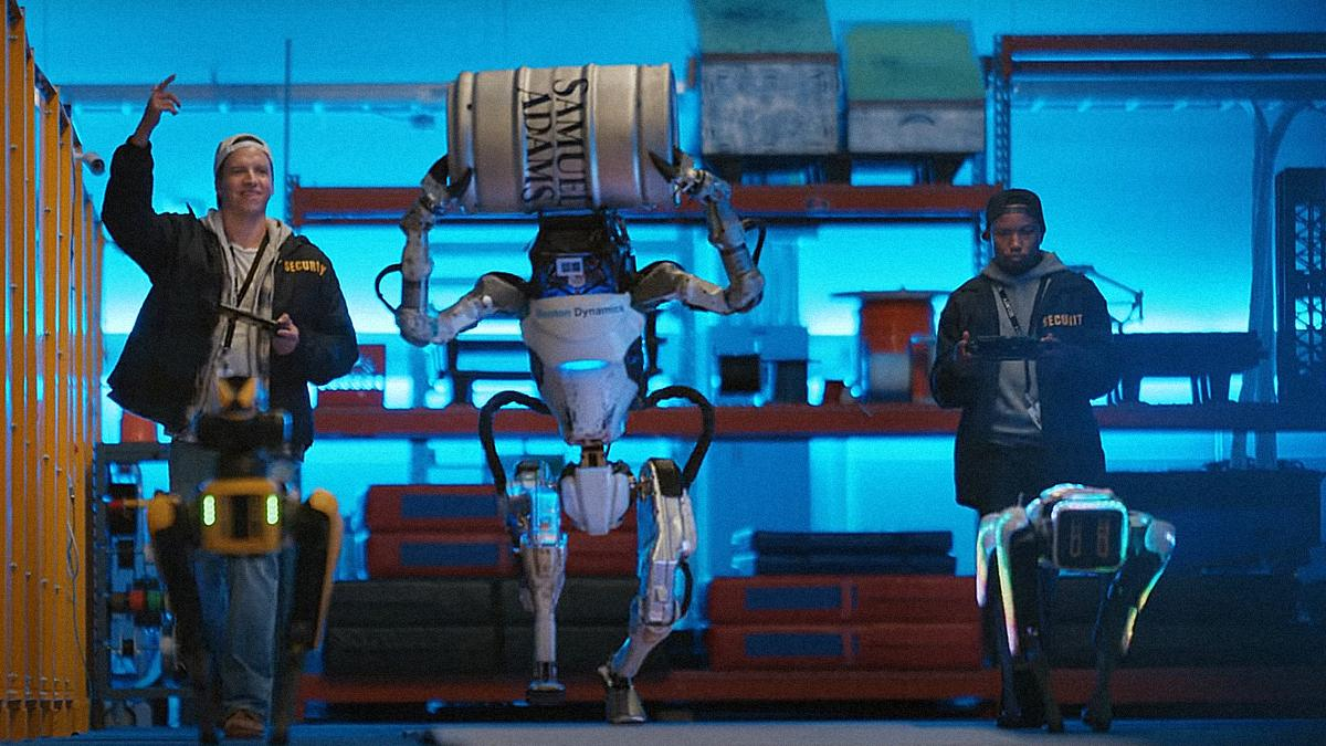 Виробник пива залучив до своєї реклами роботів Boston Dynamics: запальне відео - Новини технологій - Техно