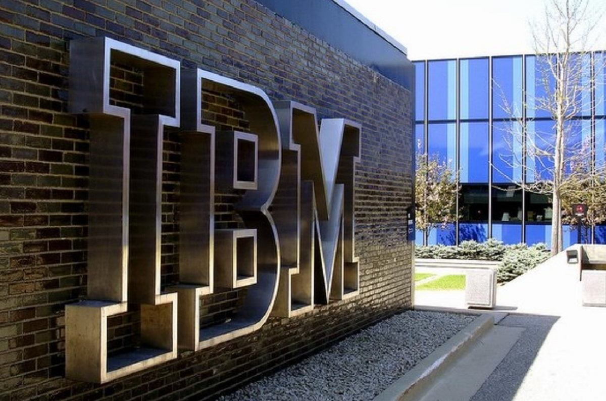 Техногігант IBM повністю покидає російський ринок - Техно