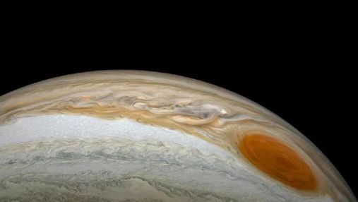 Зонд "Юнона" зафіксував метеор, який несеться крізь атмосферу Юпітера