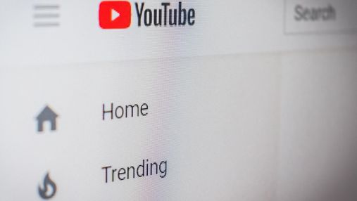 Роскомнагляд звинуватив YouTube в інформаційній війні проти Росії
