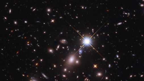 Телескоп Hubble обнаружил самую отдаленную звезду из открытых человечеством