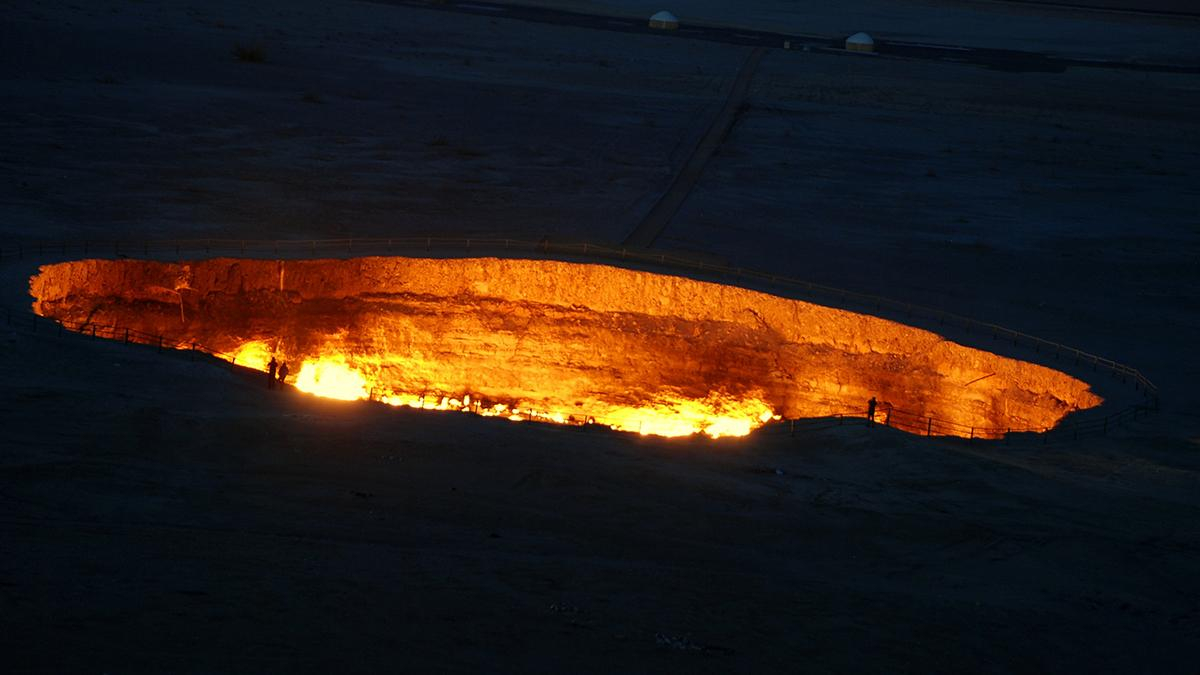 Туркменістан закриє "Ворота пекла": влада країни збирається нарешті погасити кратер Дарваза - Техно