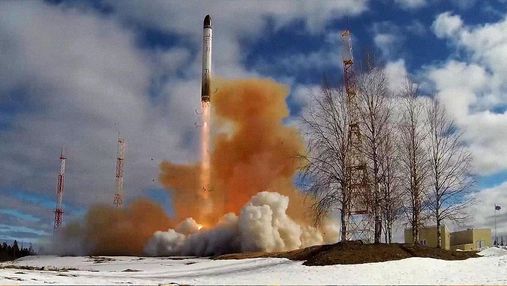 Росія знову хвалиться зброєю: де й коли розмістять нові ракети "Сармат" і що про них відомо
