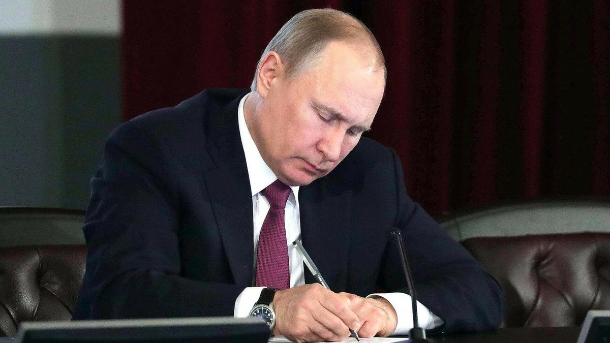 Путін заборонив використовувати західні антивіруси з 2025 року