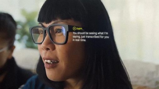 Google показала окуляри, які перекладають слова співрозмовника в реальному часі