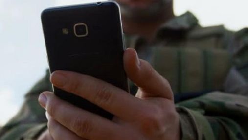Украинские защитники поблагодарили Илона Маска за интернет на передовой: видео Украинские защитники поблагодарили Илона Маска за интернет на передовой: видео