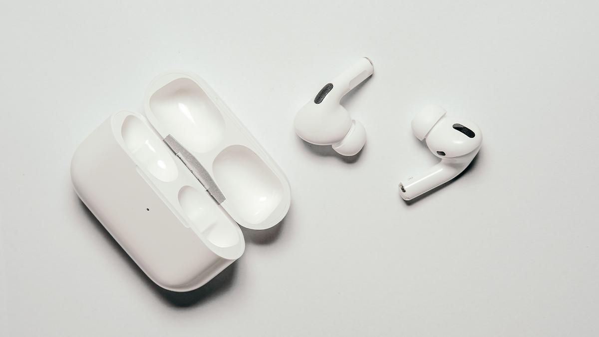 Навушники Apple AirPods Pro розірвали барабанні перетинки 12-річного хлопчика  що сталося - Техно