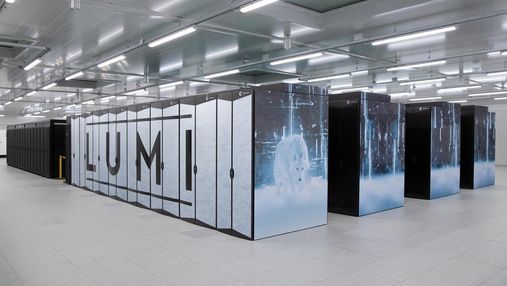 В Финляндии запустили самый мощный суперкомпьютер в Европе: что он будет делать