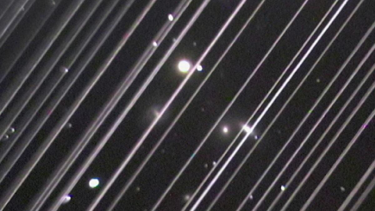 Нові супутники SpaceX Starlink створюють ще більше проблем для астрономів  у чому справа - Техно