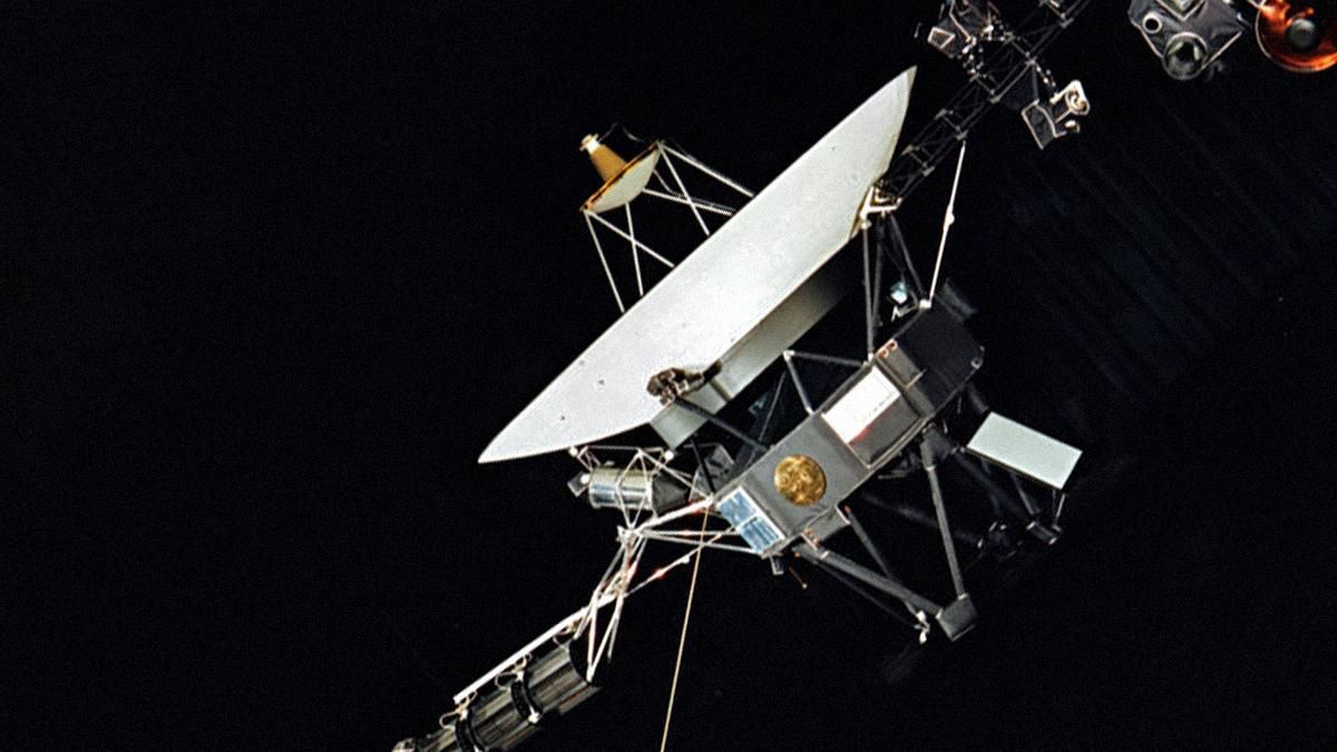 NASA почало вимикати обладнання "Вояджерів", які зараз знаходяться за межами Сонячної системи - Техно