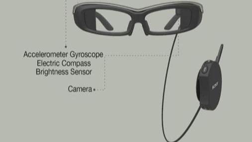 Японці розробили "розумні окуляри", США створили робота-змію