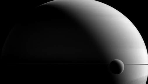 NASA поділилася фото найбільшого супутника Сатурна