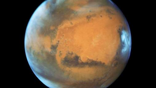 Hubble снял Марс с рекордно близкого расстояния