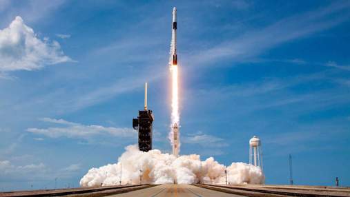 SpaceX выведет в космос канадский спутник для показа рекламы с орбиты SpaceX выведет в космос канадский спутник для показа рекламы с орбиты