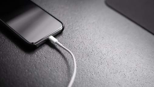 Apple работает над технологией беспроводной зарядки на малом и большом расстоянии – Bloomberg